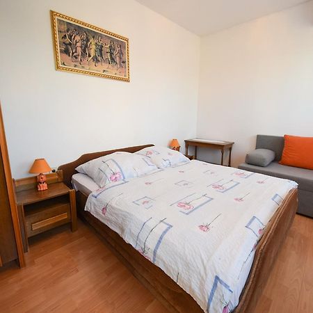 Apartment Toni Малинська Екстер'єр фото