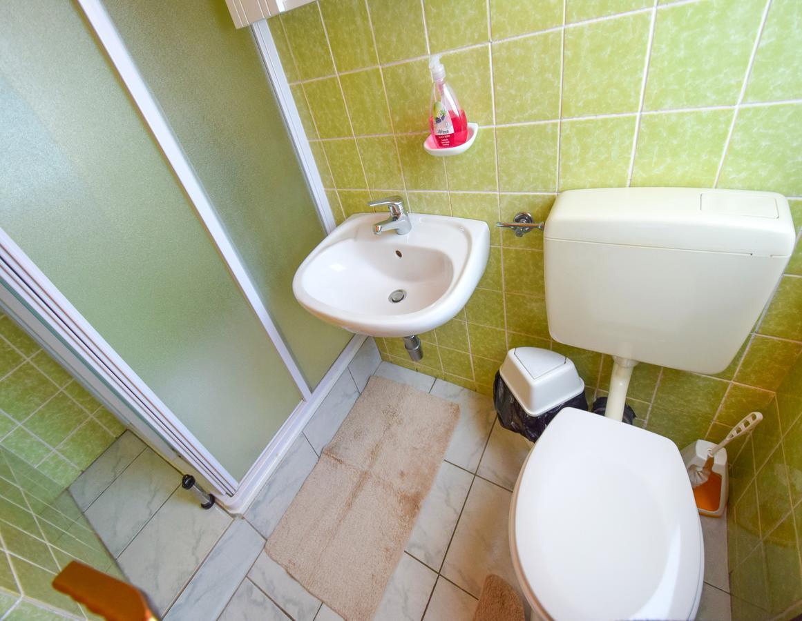 Apartment Toni Малинська Екстер'єр фото